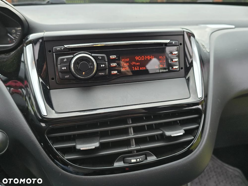 Peugeot 208 1.2 PureTech Active - 15