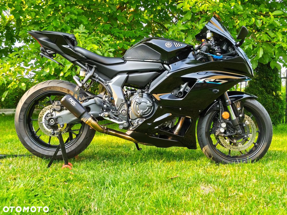 Yamaha R7 - 1