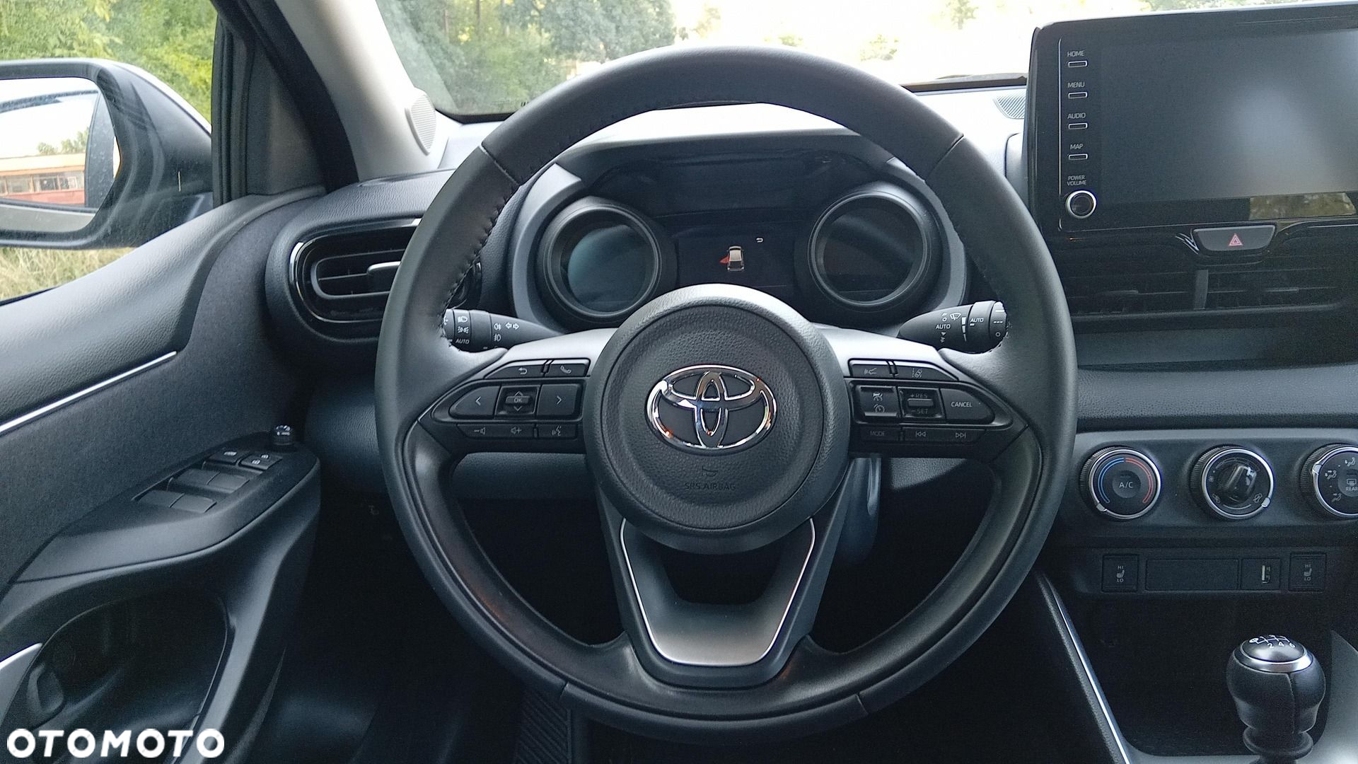 Toyota Yaris - 17