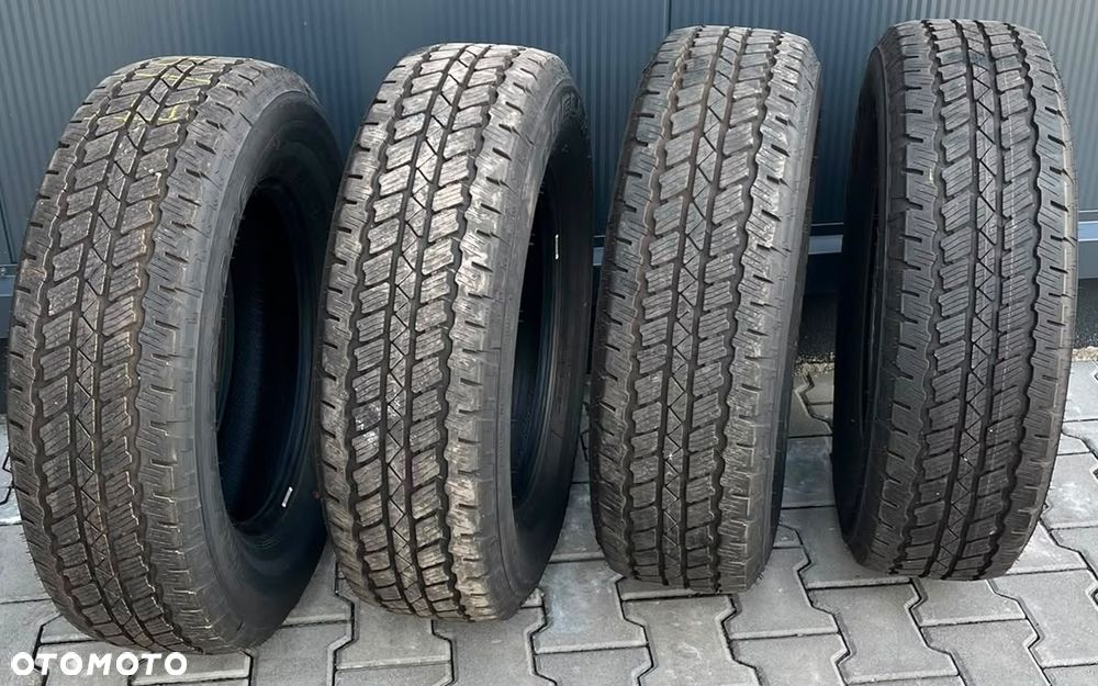 Opony Bridgestone Dueler  A/T 255/70 R18 113T M+S - komplet - 1