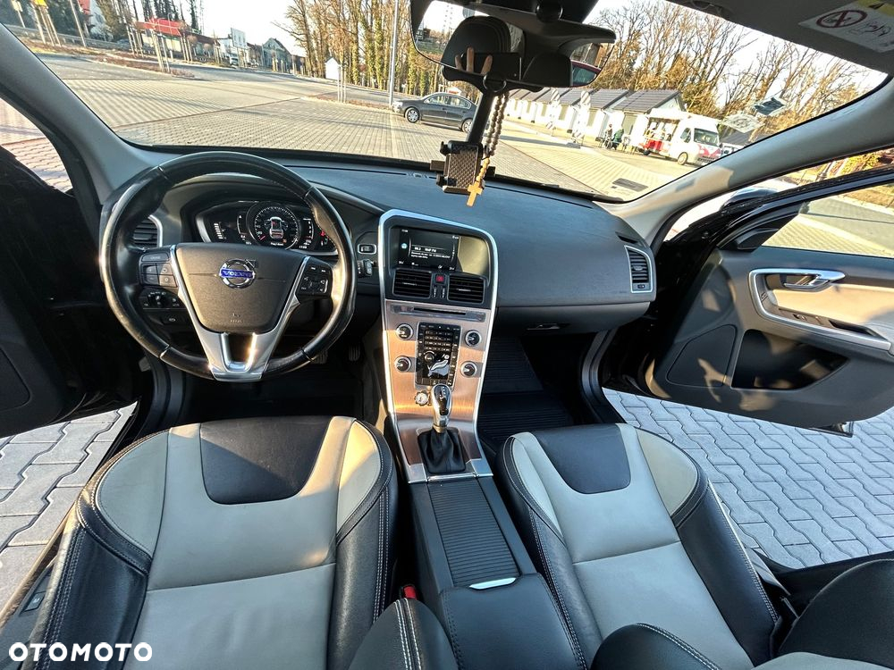 Volvo XC 60 D4 Drive-E Momentum - 8