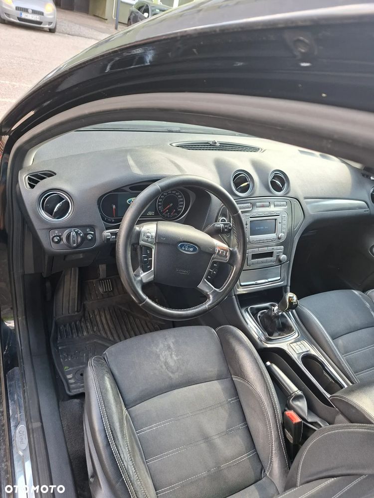 Ford Mondeo - 4