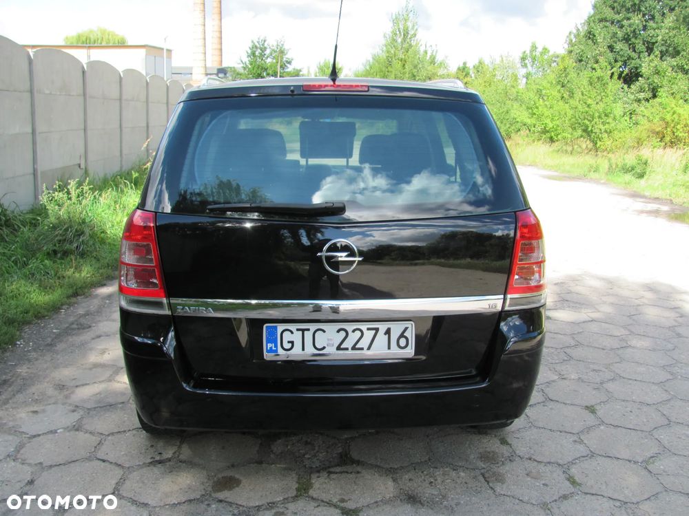 Opel Zafira - 9