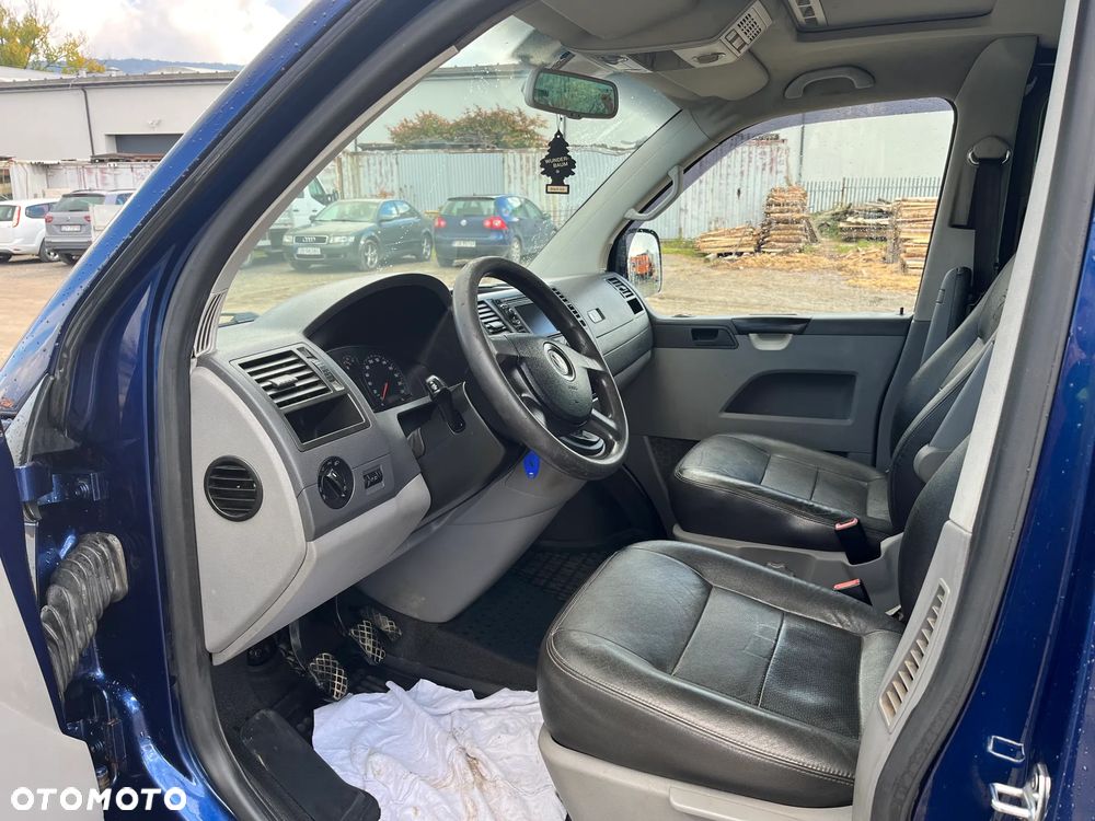 Volkswagen Transporter - 12