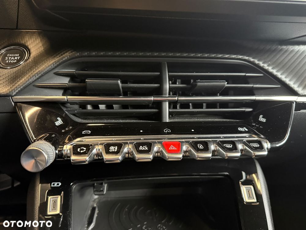 Peugeot 2008 1.2 PureTech GT S&S EAT8 - 19