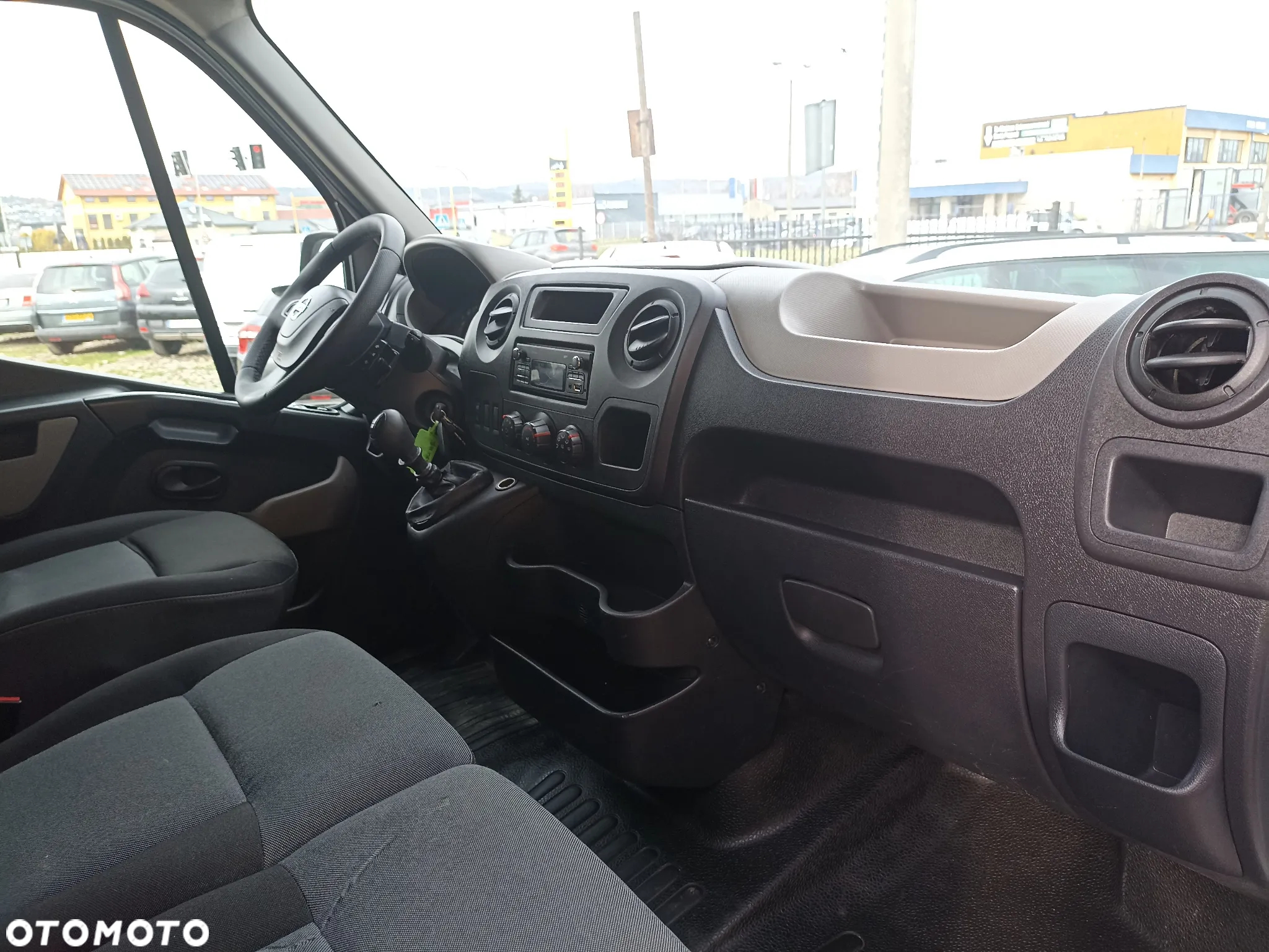 Nissan NV400 - 10