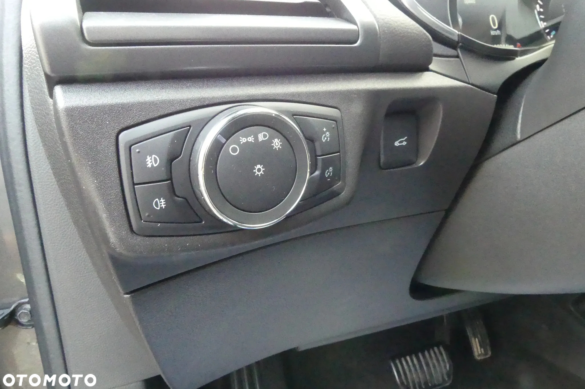 Ford Mondeo 2.0 TDCi ST-Line PowerShift - 23