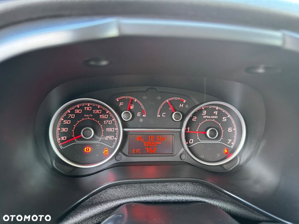 Fiat Doblo Active - 10