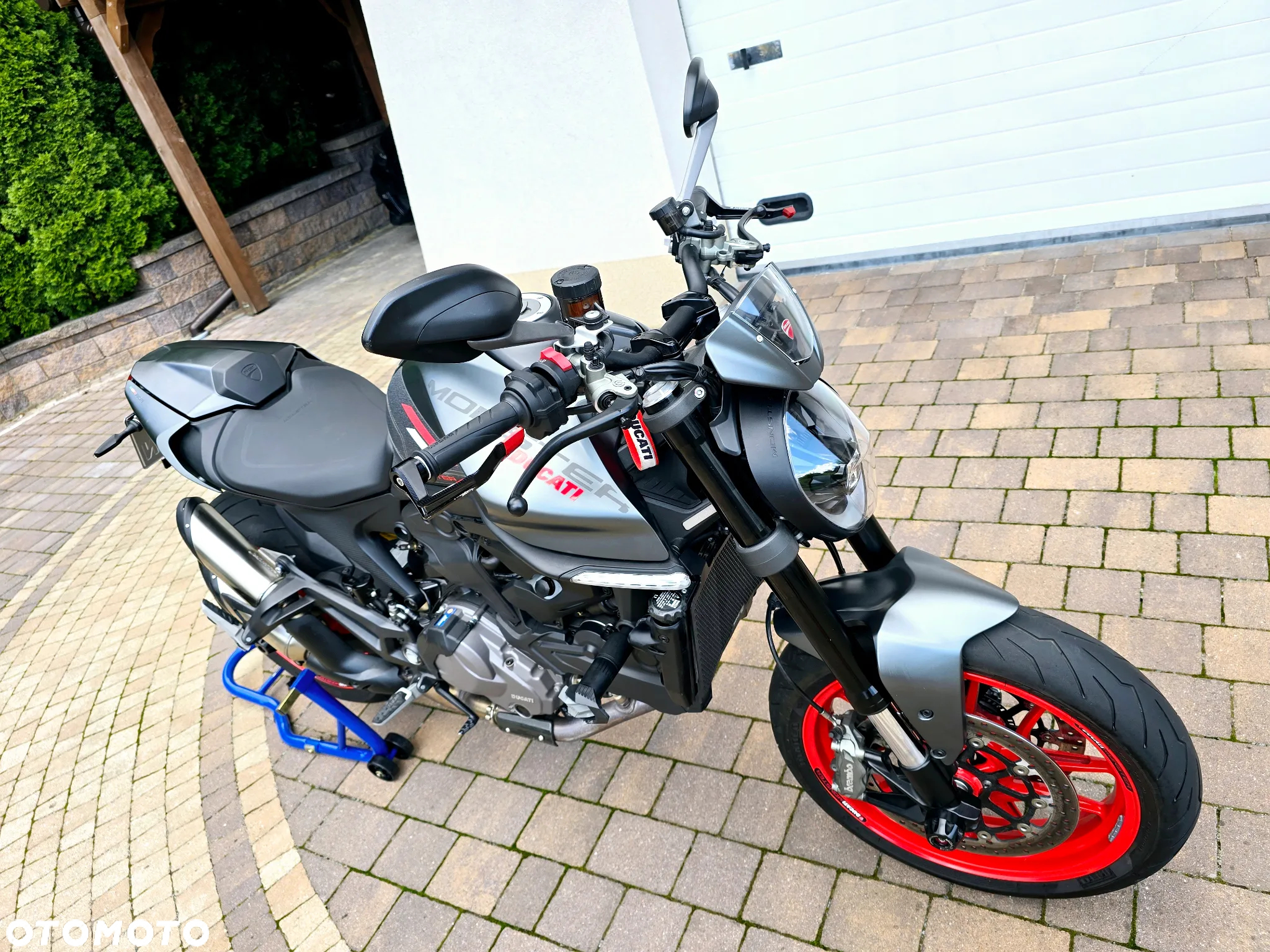 Ducati Monster - 3