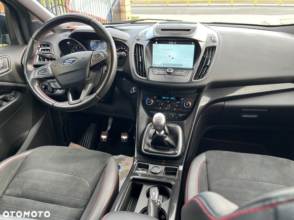 Ford Kuga 1.5 EcoBoost 2x4 ST-Line - 7