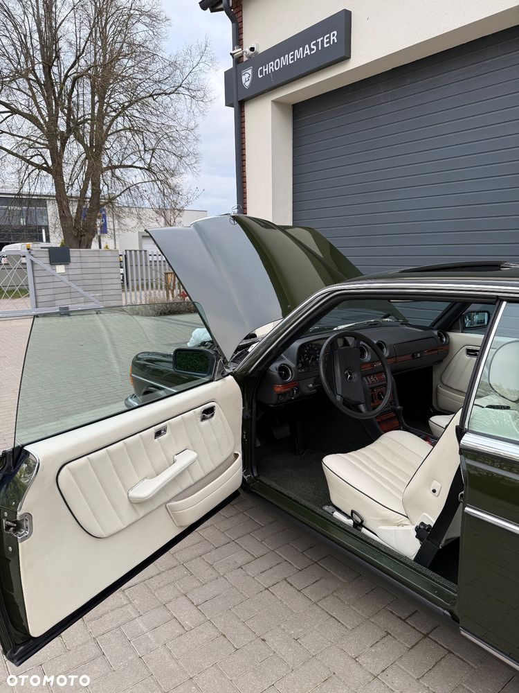 Mercedes-Benz 280 - 9