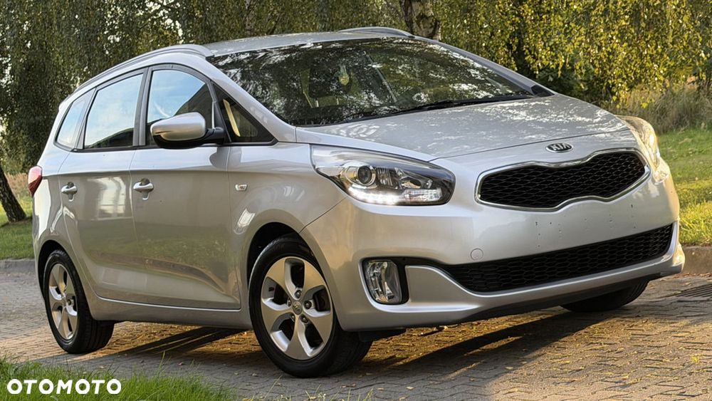 Kia Carens 1.6 GDI L - 16