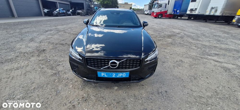 Volvo V60 T8 AWD Plug-In Hybrid R-Design - 8
