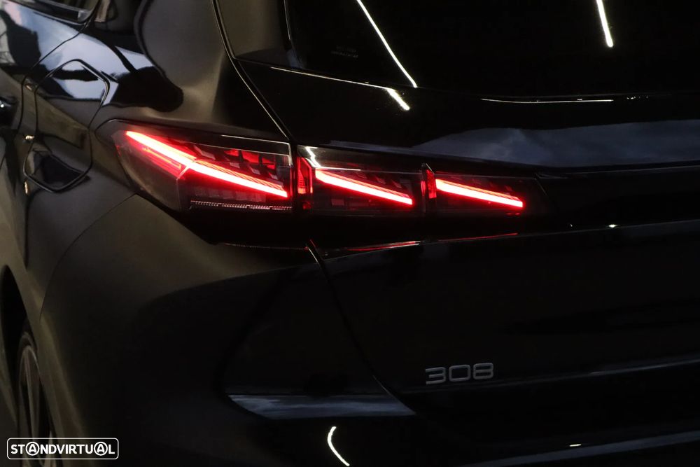 Peugeot 308 180 e-EAT8 GT - 8