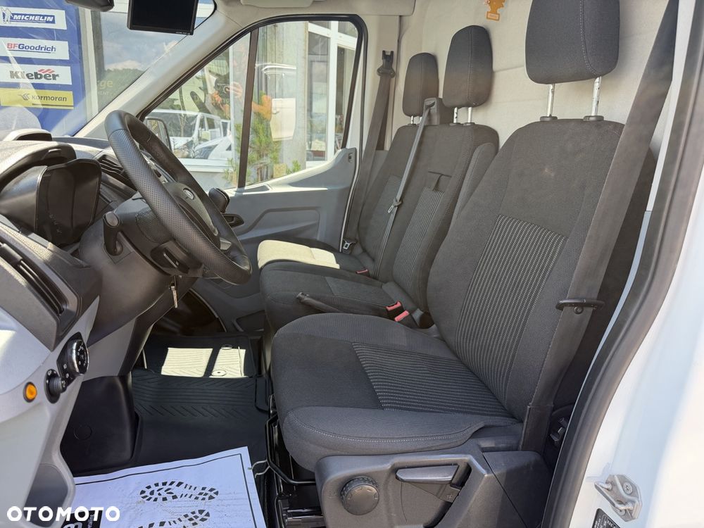 Ford Transit - 9