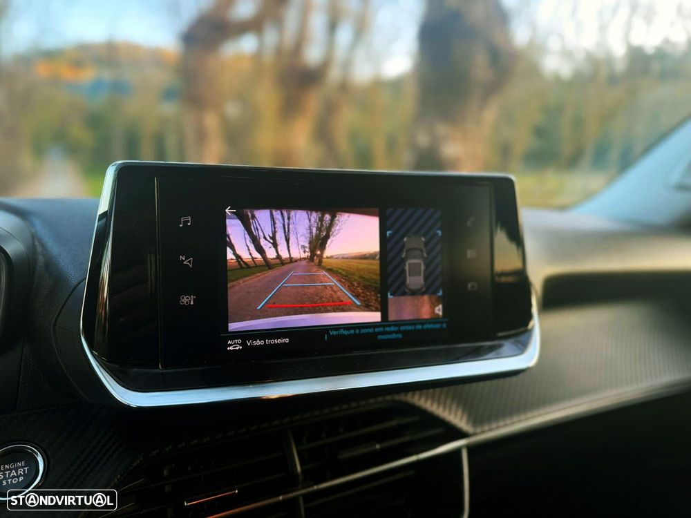 Peugeot e-2008 Style - 13