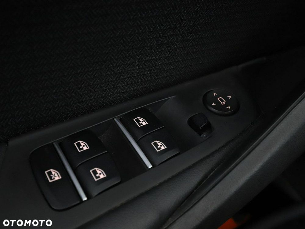 BMW Seria 5 - 36
