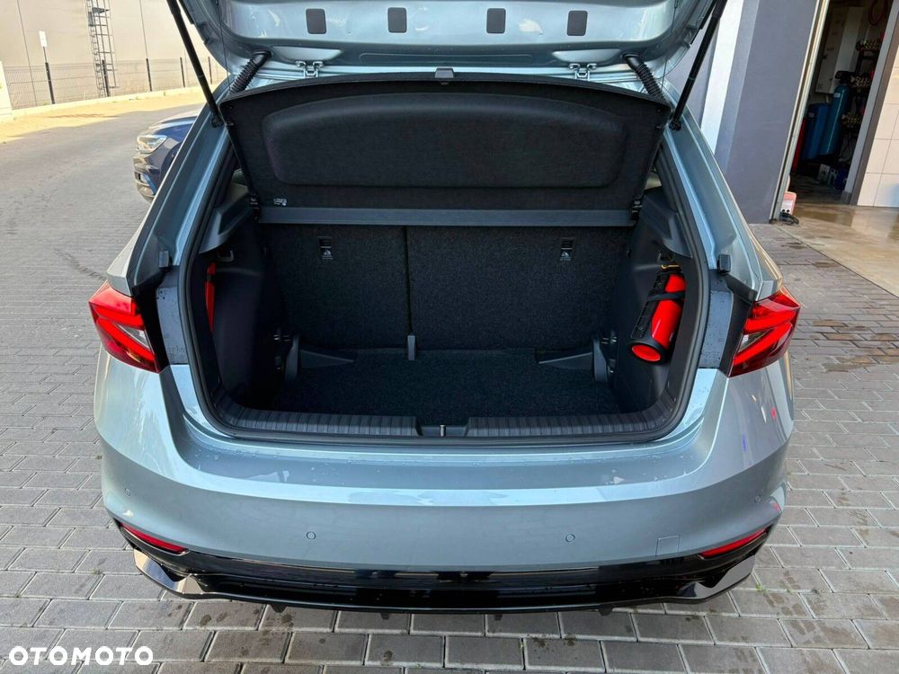 Skoda Fabia 1.0 TSI Monte Carlo DSG - 17