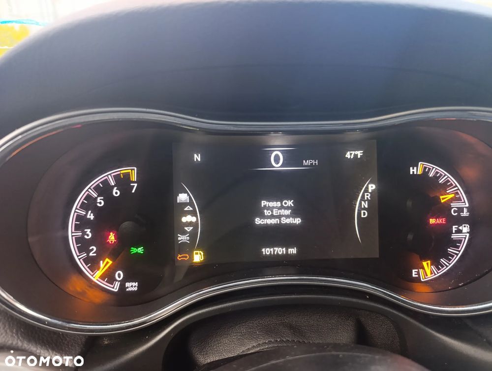 Jeep Grand Cherokee - 33