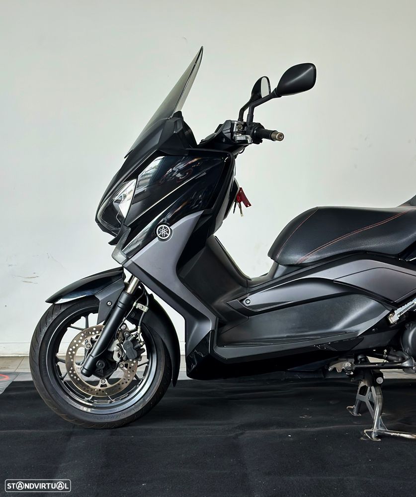 Yamaha X-Max 250 - 3