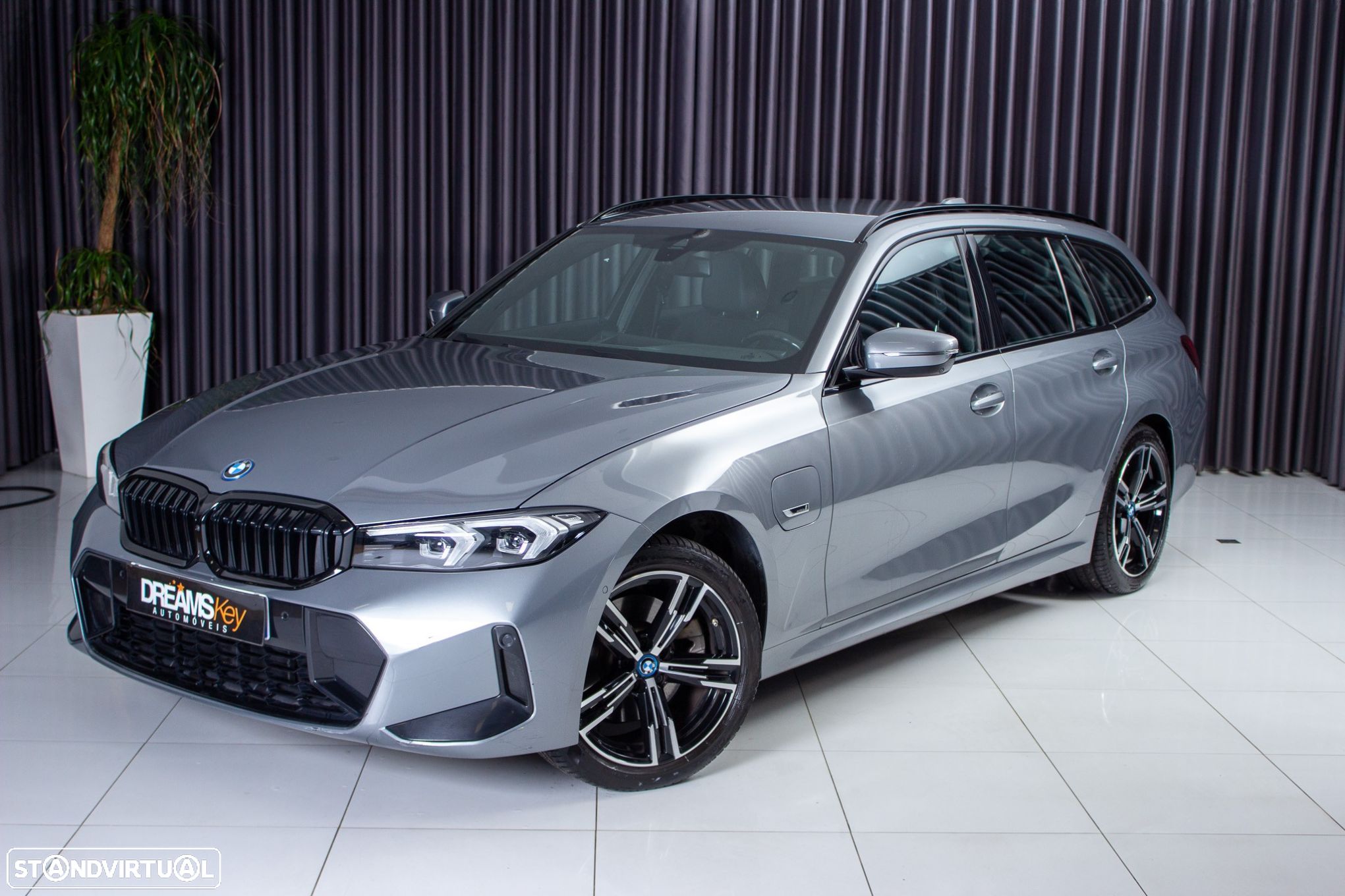 BMW 330 e Touring Pack M Auto - 1