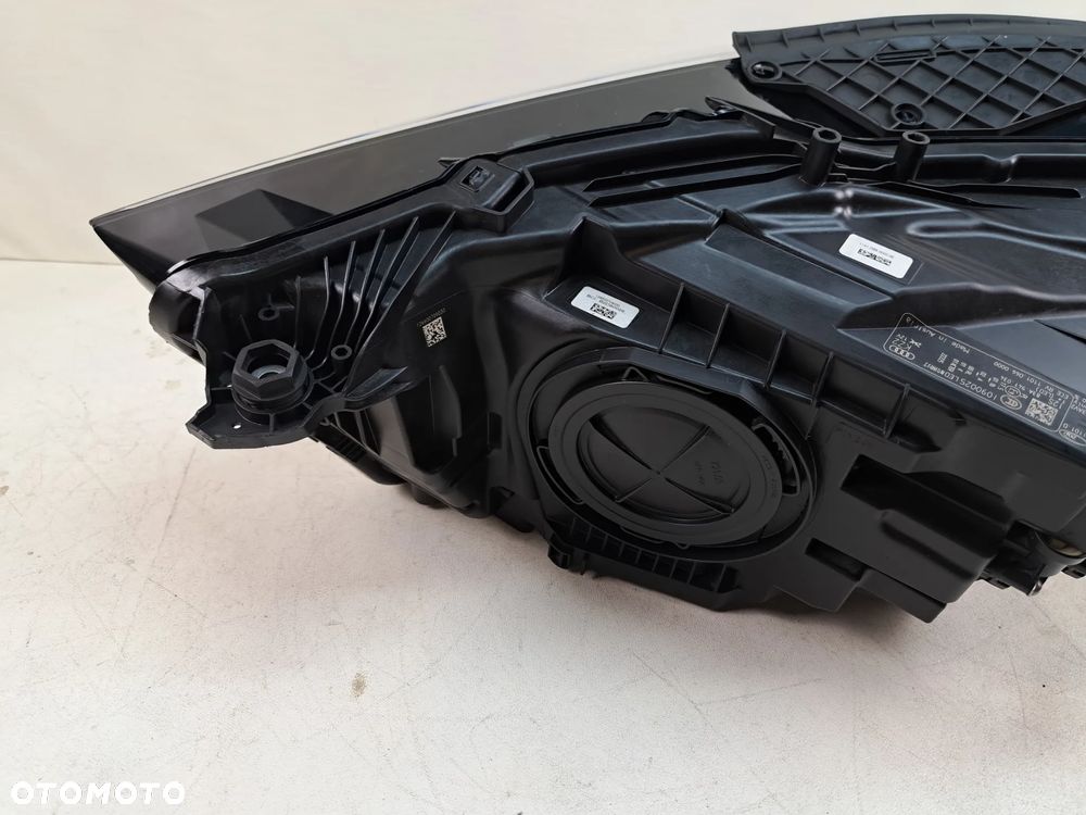 LAMPA PRAWA AUDI Q3 2 II 83A LED 83A941034 - 6