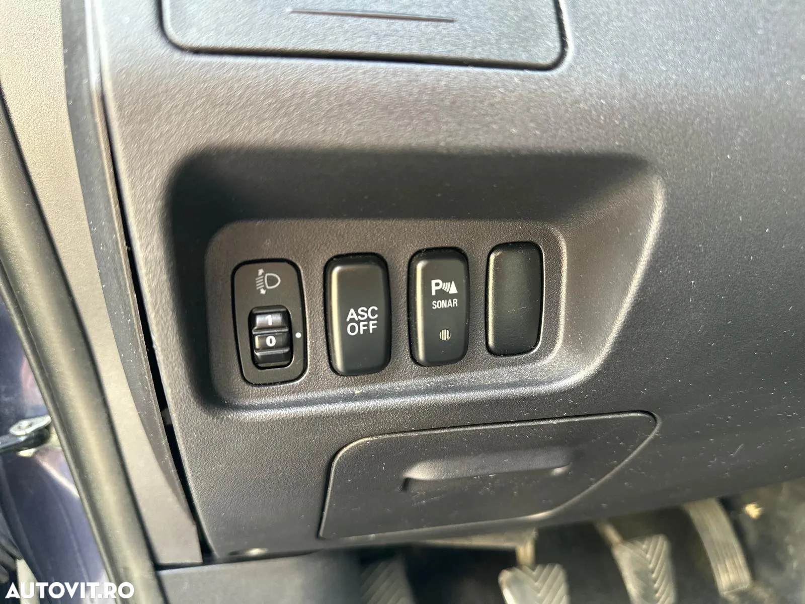 Peugeot 4007 HDI FAP 7-Sitzer Active - 21