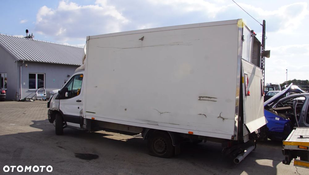Auto na części - Ford Transit MK8 Lift 2.0 TDCI 131 KM BKFB KK2P-7000-EA 436 2019R Silnik Skrzynia Drzwi Lusterko Zderzak Błotnik Szyba Zabudowa Deska Kokpit Sterownik Moduł Czujnik Licznik Kierownica Panel - 6