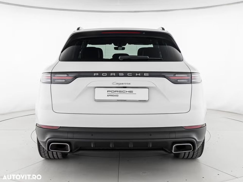 Porsche Cayenne Tiptronic S - 12