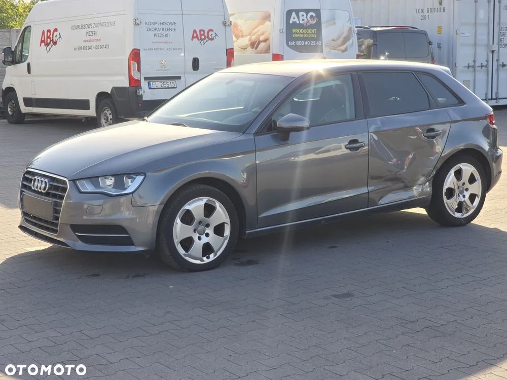 Audi A3 Sportback 1.6 TDI Attraction - 12