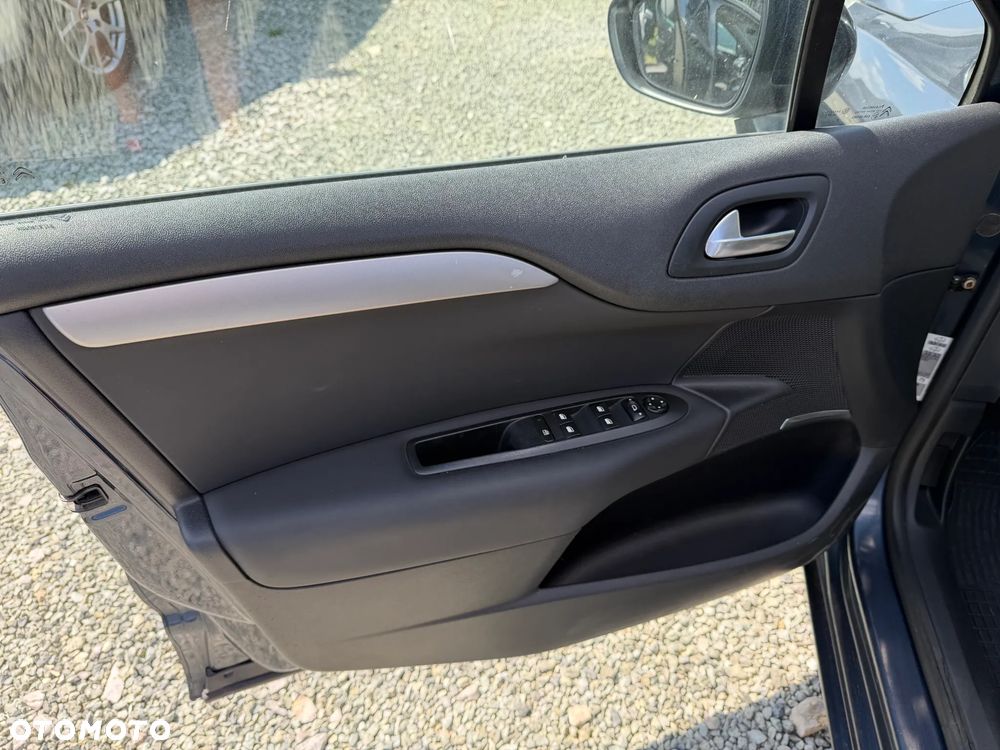 Citroën C4 VTi 120 Tendance - 28