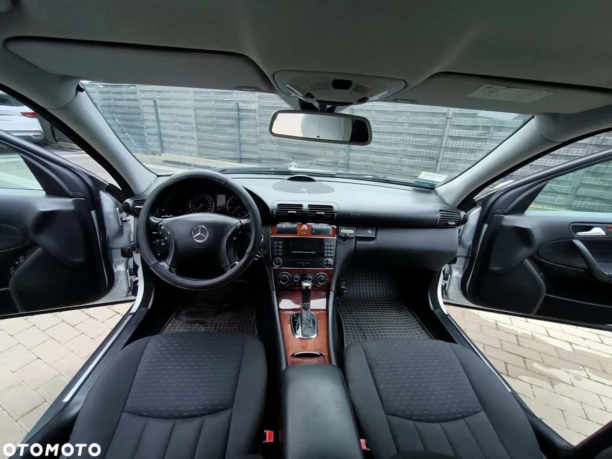 Mercedes-Benz Klasa C 180 T Kompressor Automatik Elegance - 21