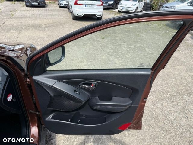 Hyundai ix35 - 27