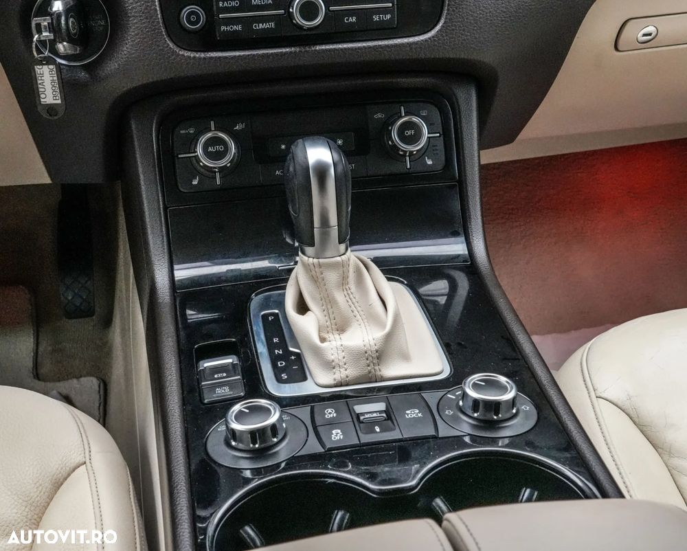 Volkswagen Touareg 3.0 V6 TDI DPF Automatik Mountain - 19