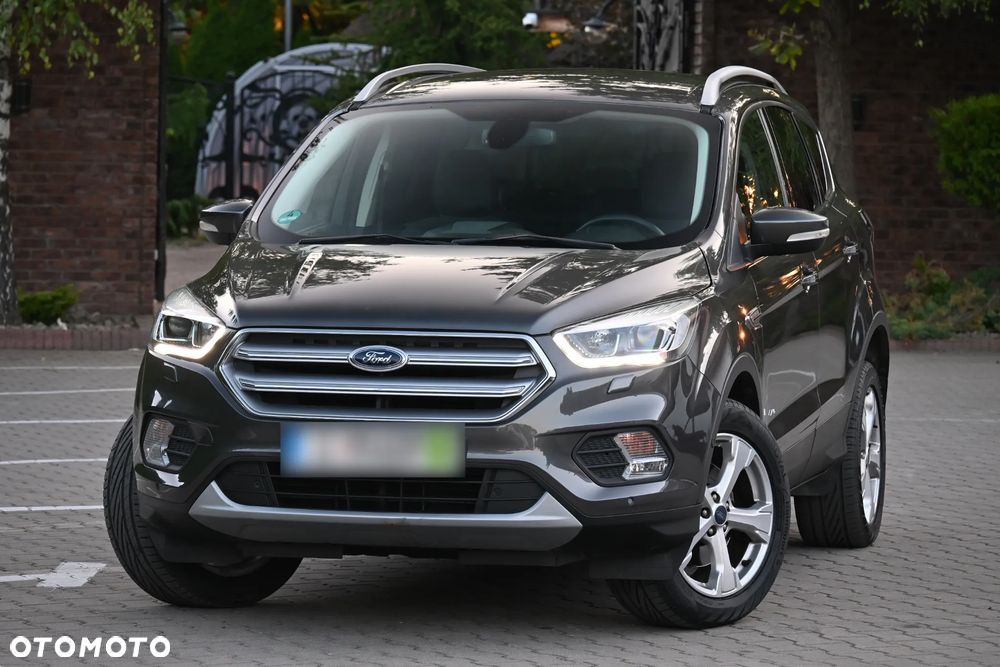 Ford Kuga 1.5 EcoBoost 4WD Titanium - 2
