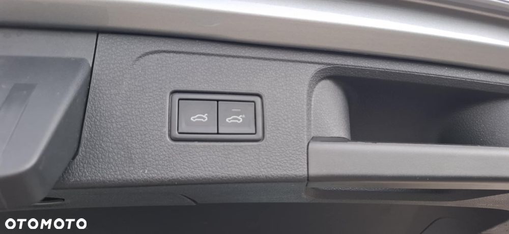 Volkswagen Passat - 20