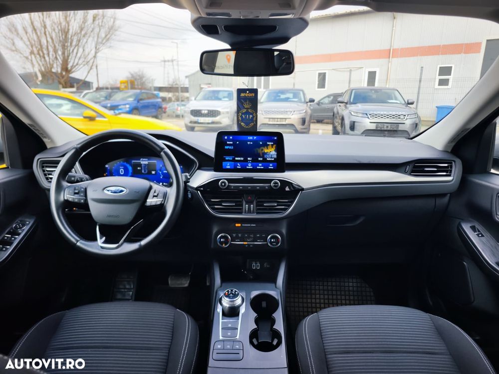 Ford Kuga 2.0 EcoBlue A8 AWD Trend - 16