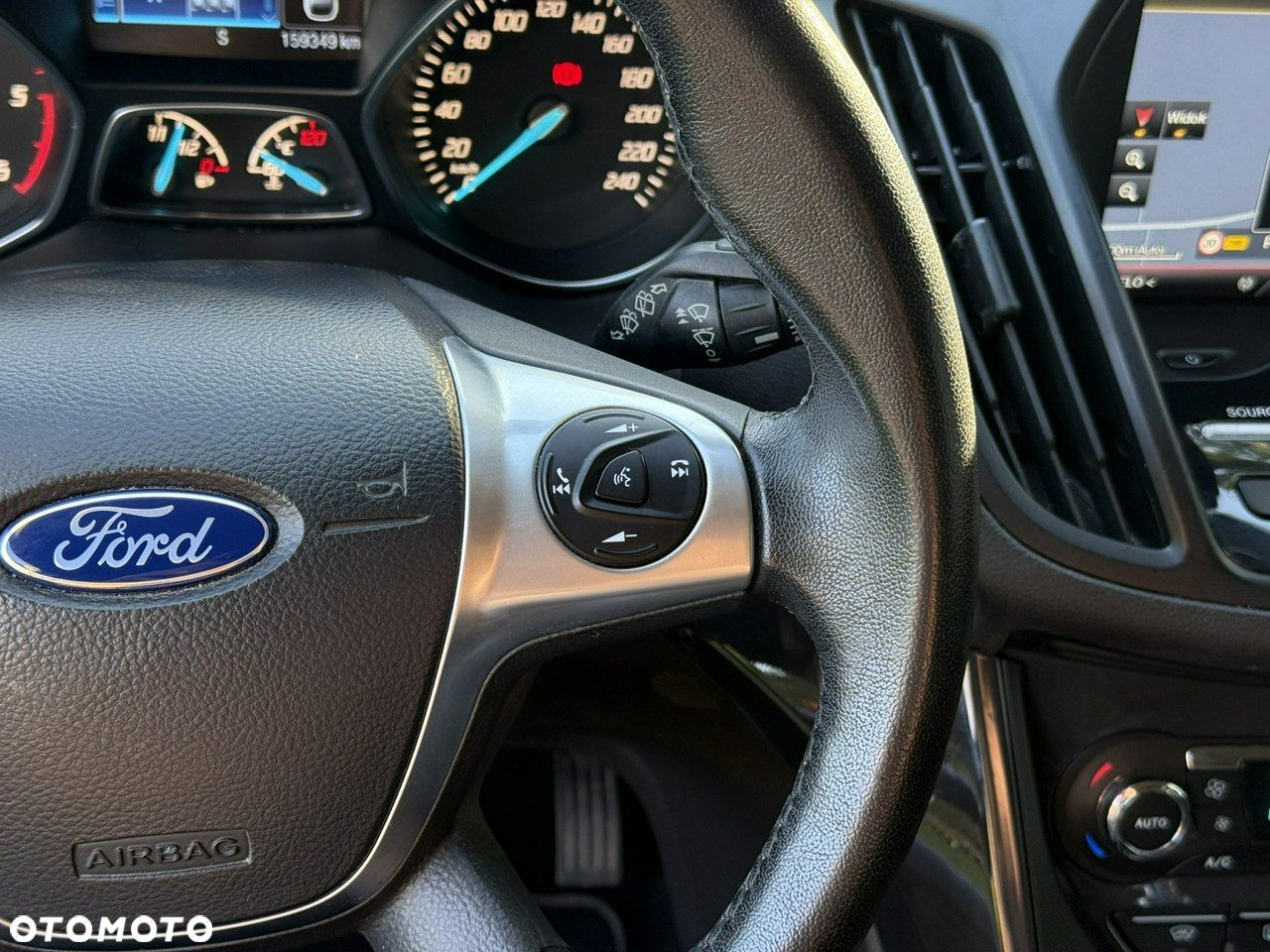 Ford Kuga - 22