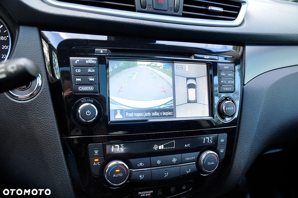 Nissan Qashqai 1.5 dCi N-Connecta - 17