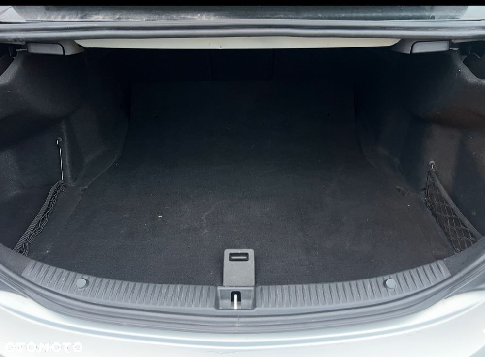 Mercedes-Benz Klasa C 300 7G-TRONIC Exclusive - 23