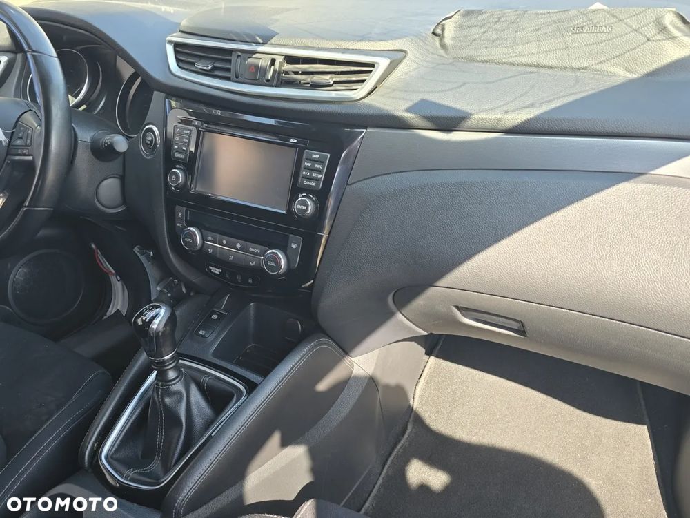 Nissan Qashqai 1.2 DIG-T N-Connecta EU6 - 8