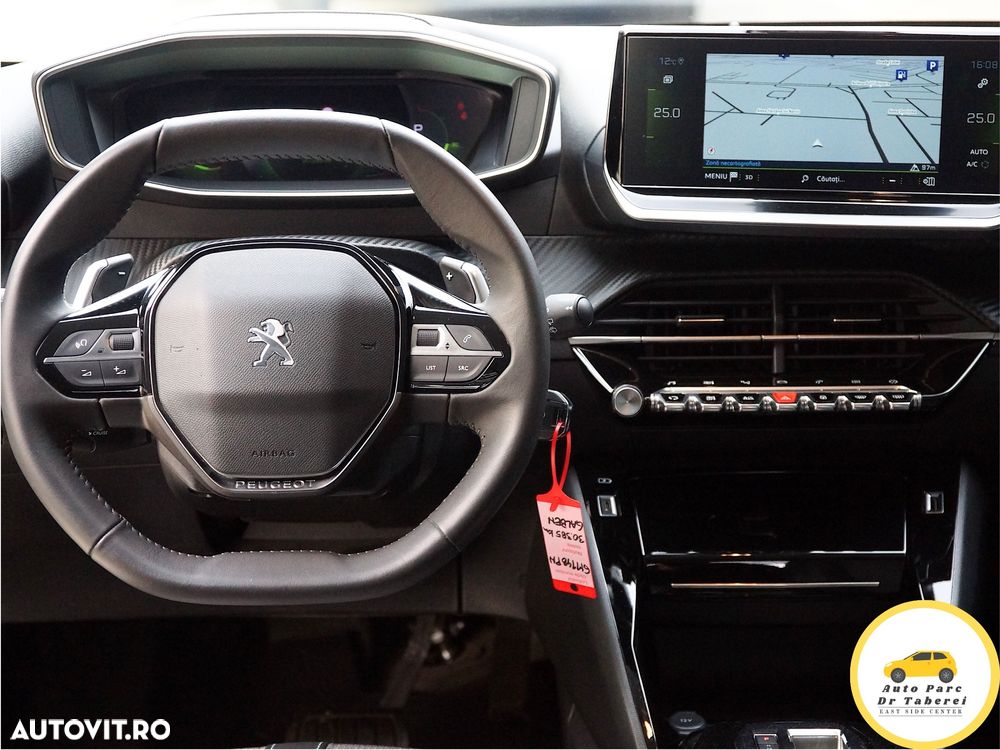 Peugeot 208 PureTech 100 EAT8 Allure Pack - 29