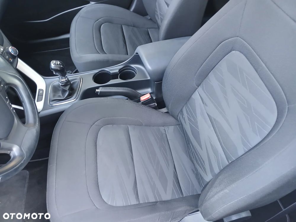 Kia Ceed - 21