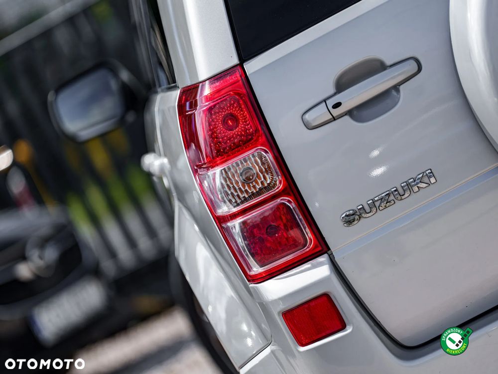 Suzuki Grand Vitara 2.0 Comfort Limited - 9