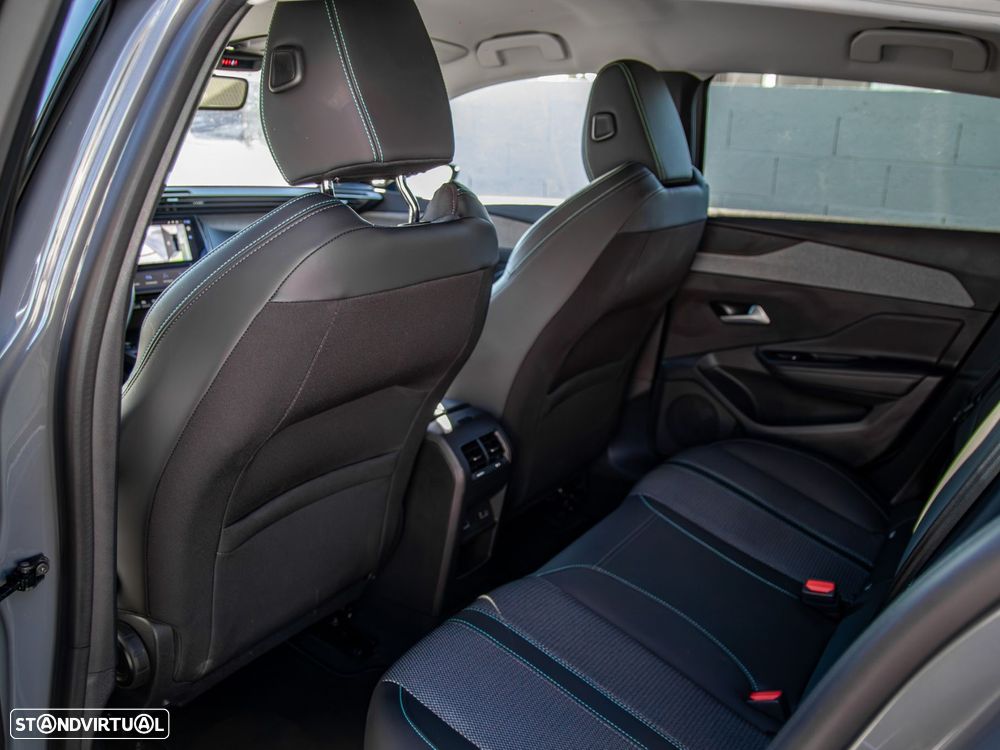 Peugeot 308 1.5 BlueHDi Allure Pack EAT8 - 18