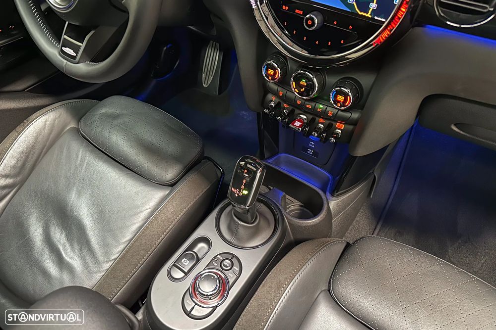 MINI 5 Portas Cooper S Premium JCW Auto - 42