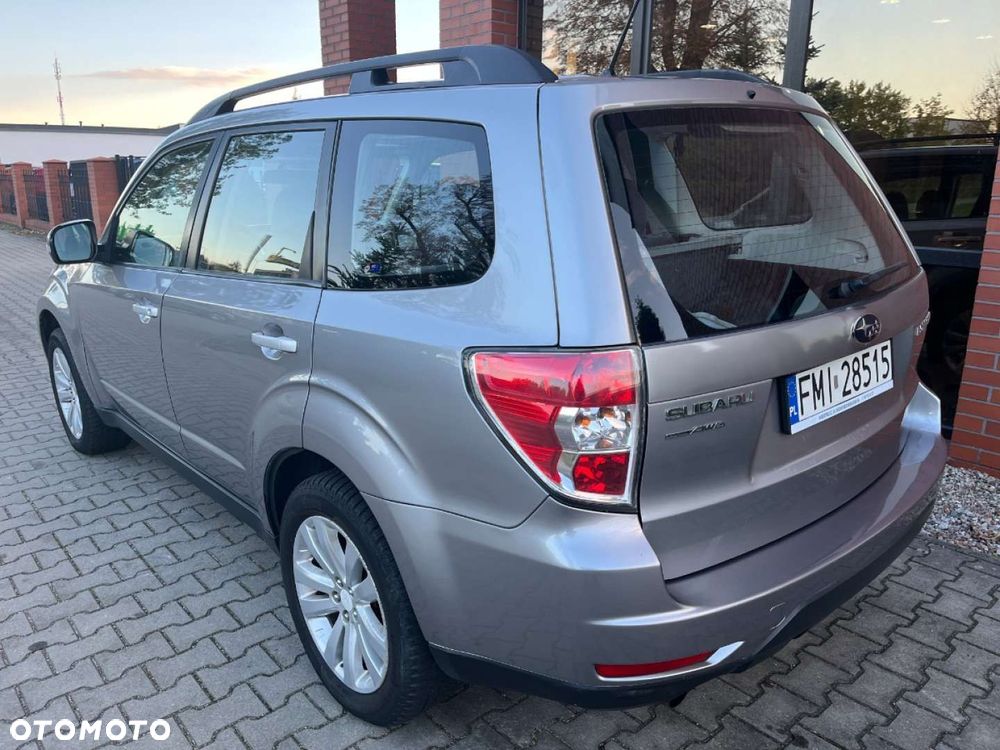 Subaru Forester 2.0i Comfort Lineartronic - 4