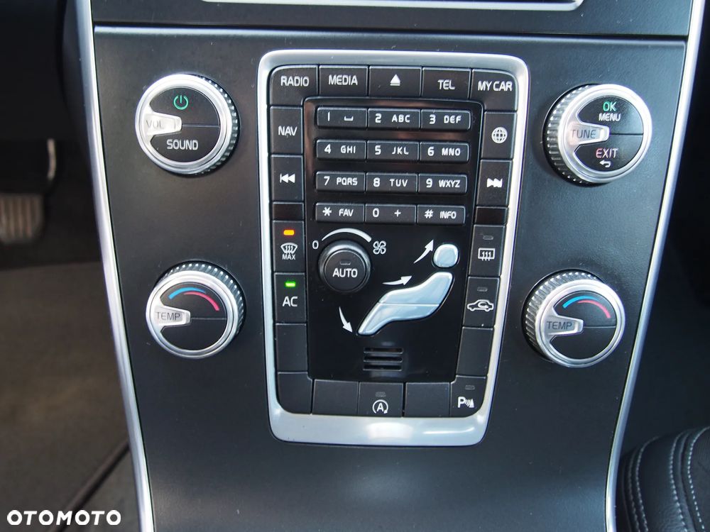 Volvo V60 D2 Edition - 18