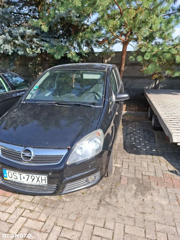Opel Zafira 1.8 Elegance - 1