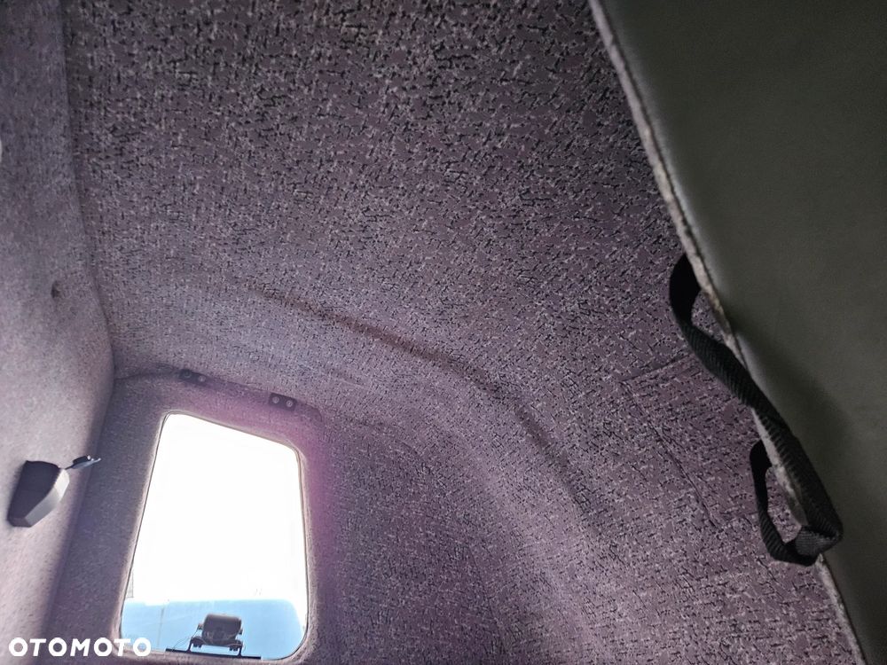 Renault Master III 3  kurnik zabudowa sypialnia - 15